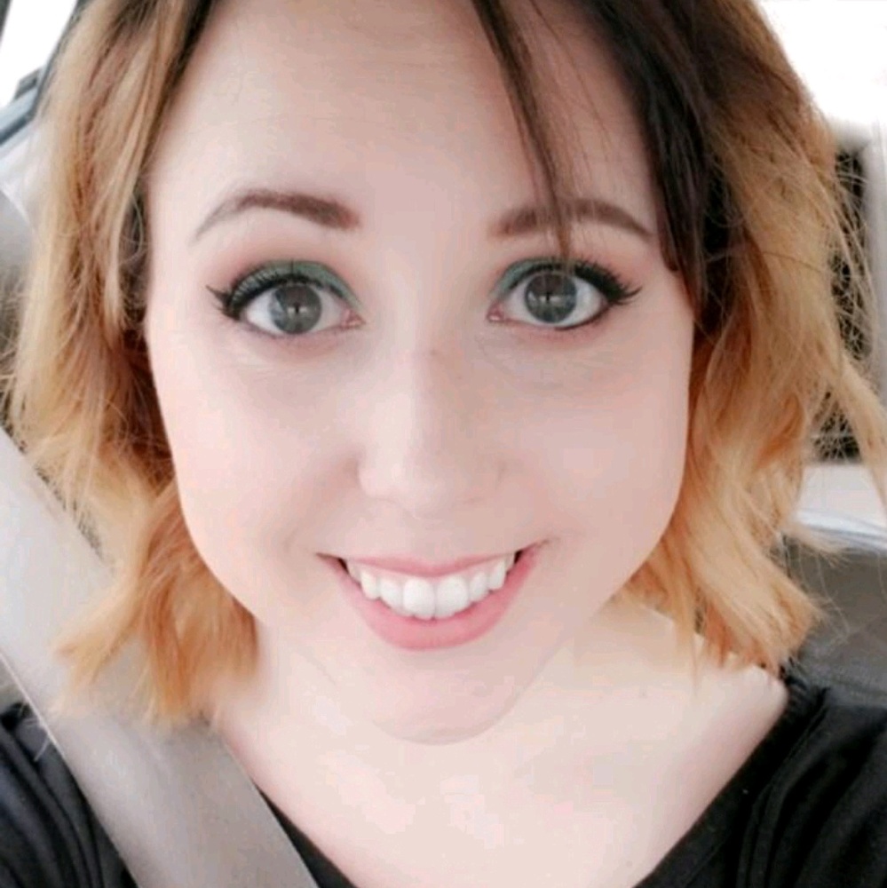 Meet your Posher, Leah